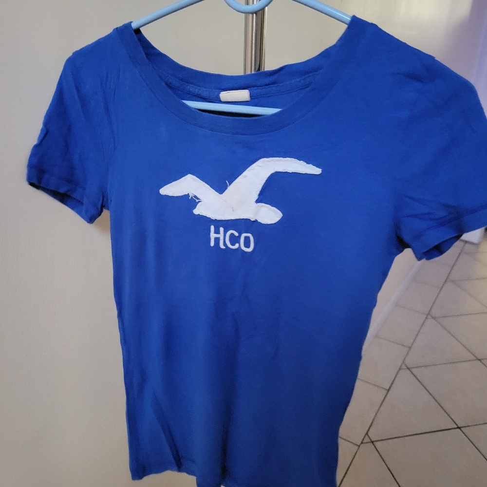 Hollister t-shirt